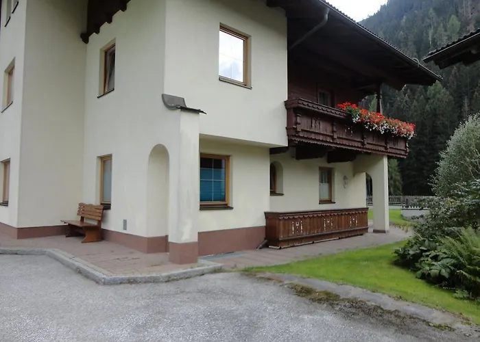 Regina Appartement Tux