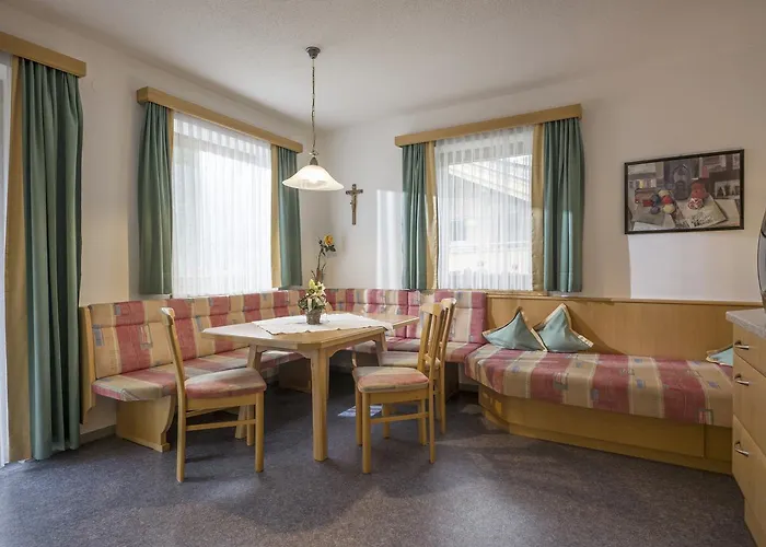 Regina Appartement Tux